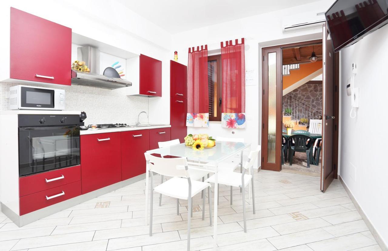Capo D'Orlando Apartments المظهر الخارجي الصورة
